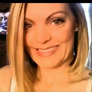 Meet your Posher, Kendra